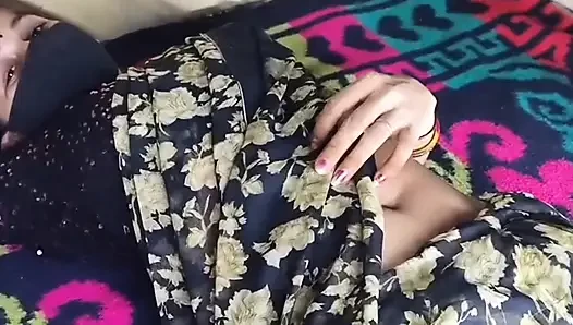 DESI XXX  MAKAN MALIK NE AKELI BHABHI KE SATH KIYA SEX SHORT FILM
