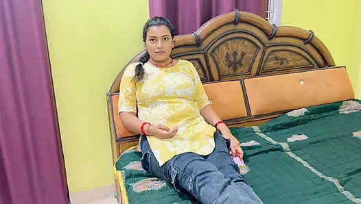 Meine jüngere stiefschwester schickte mir versehentlich ihr nacktfoto, ich habe es ausgenutzt und meine stiefschwester gefickt, volles hindi virales video