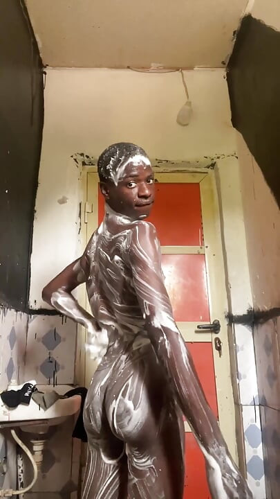 Come Join Me Having My Bath with Happy Ending