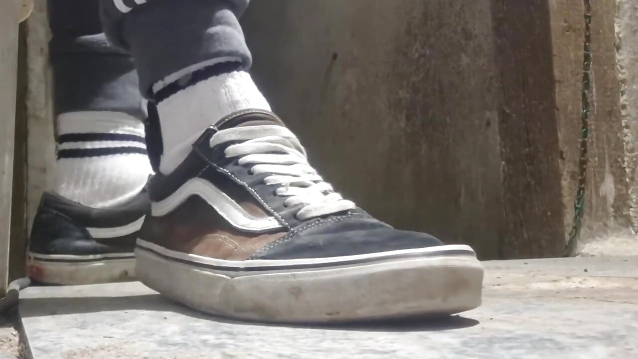 Pokazujem svoje Vans cipele, kompilaciju najboljih s Vansom