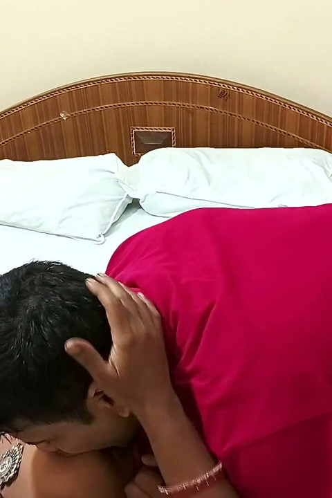 Mast Cute Beautiful Married Sexy Rakhi Bhabhi Hot Closeup Fucking with Husband