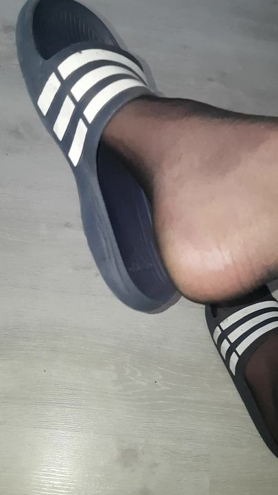 Dangle