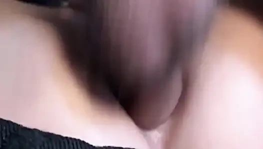 Olgun sarışın orta yaşlı seksi kadın vahşi çifte penetrasyonda birden fazla büyük zenci yarağı alıyor