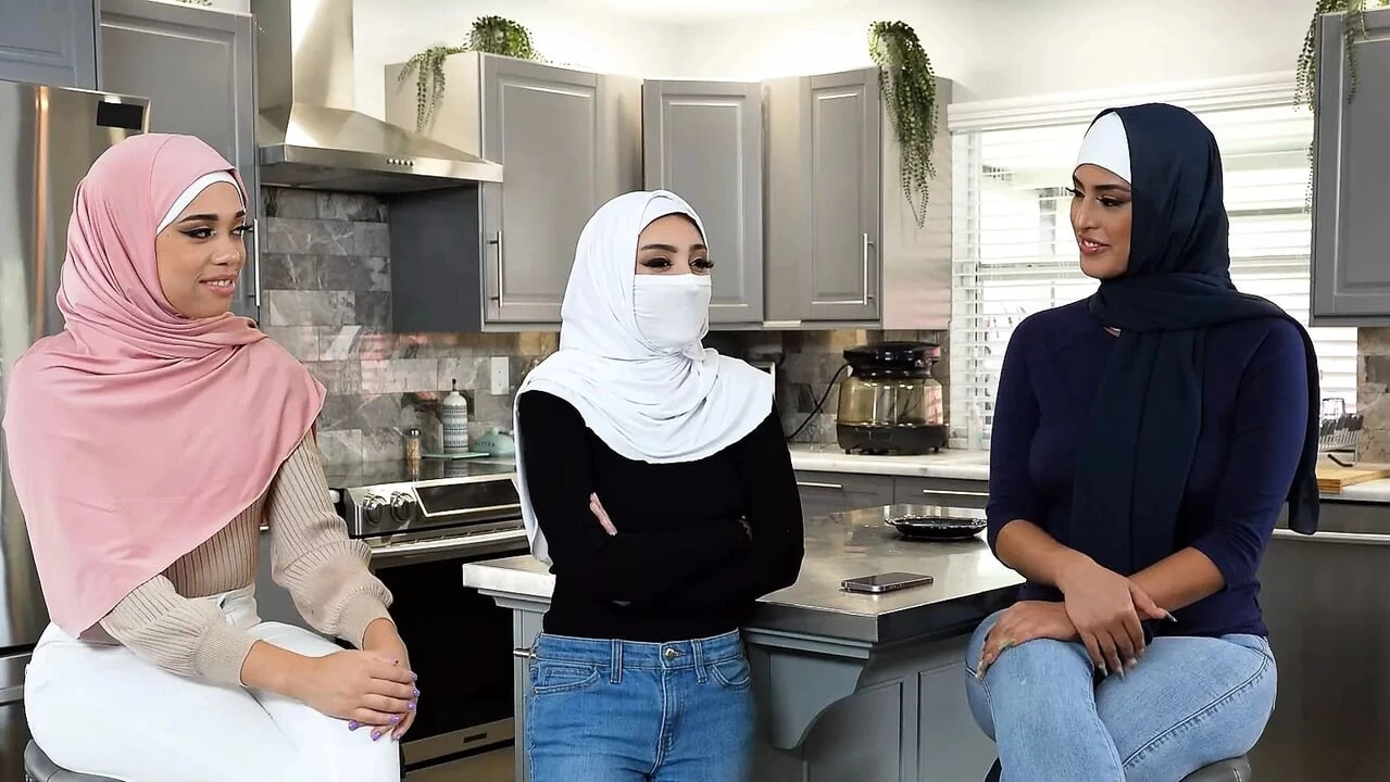 Hijab Hookup - Innocent Teen Violet Gems Loses Herself And Finds A Side She Never Knew Existed