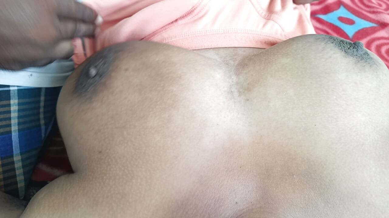 Housewife wet pussy and cute breast