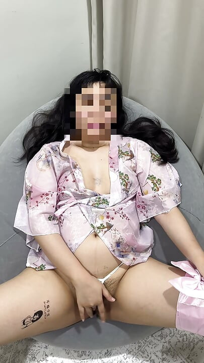 Come and insert your cock inside my pussy
