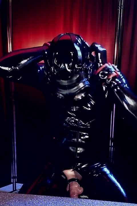 Rubberboy Swallows His Pee