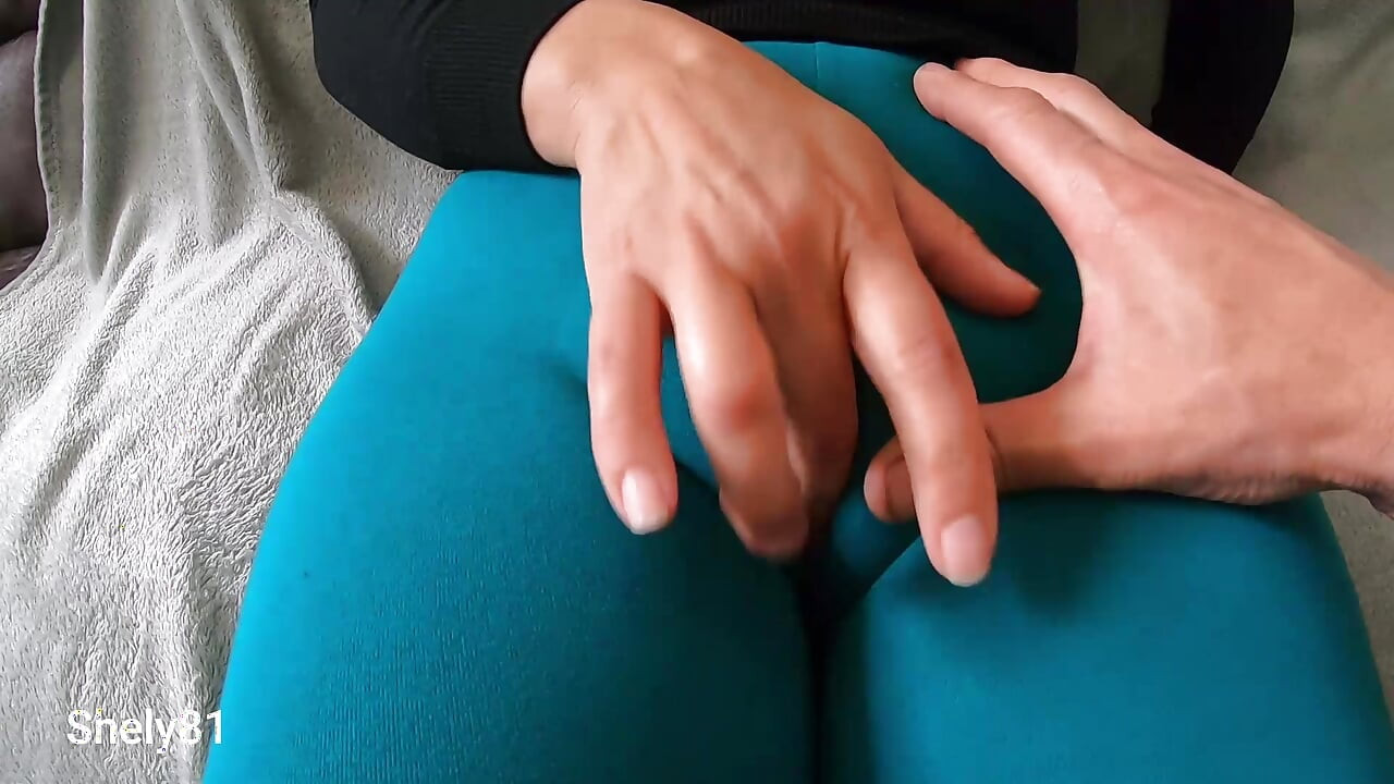 My friend's stepmom makes me touch her big pussy and I put two fingers