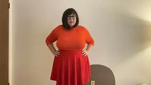 Velma adalah pelacur bagi tetangganya