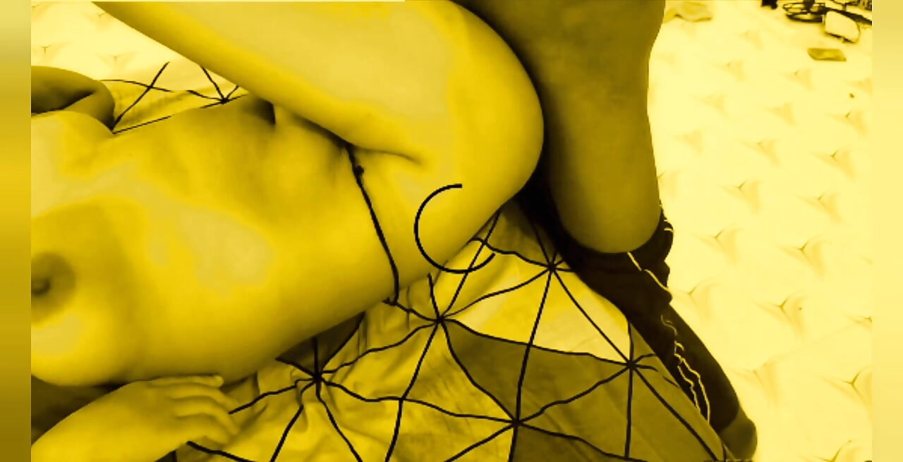 Hard fucking my sweet bhabi with beautiful Sharee at your home.
