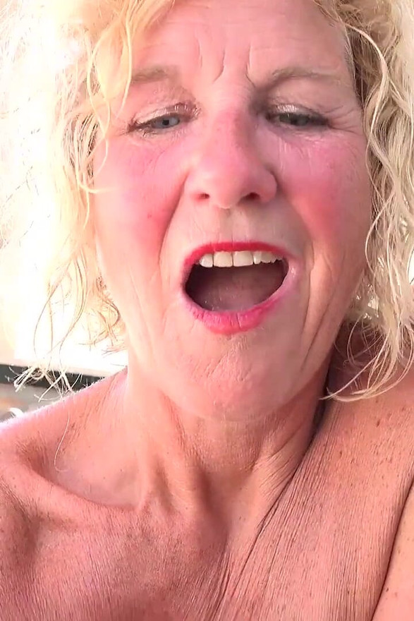 Busty Mature MILF Mrs. Sucks Your Cock on Vacation (pov)