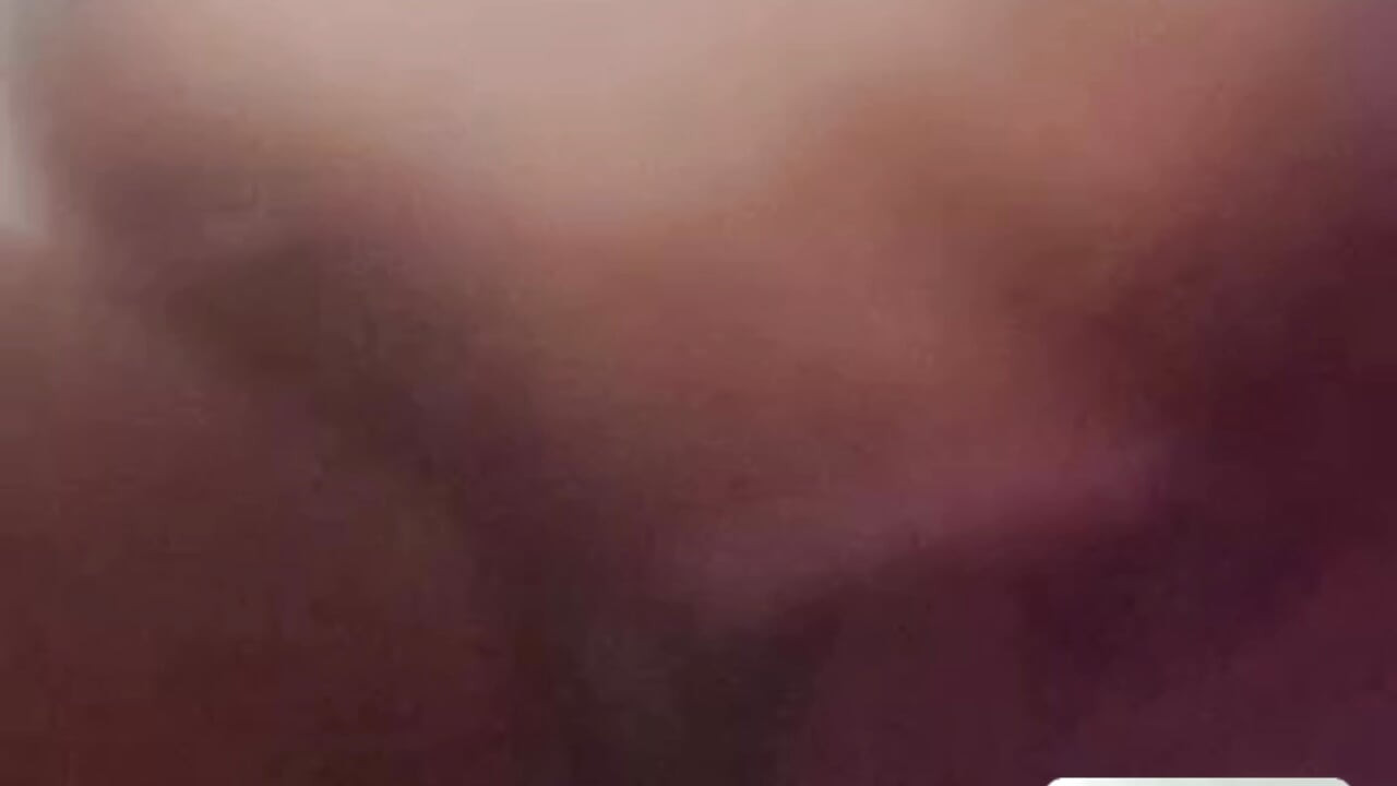 Manželka mi ukazuje kundičku