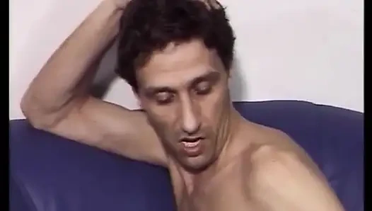 Nenek dan wanita jerman yang menawan dientot bareng-bareng di seks threesome