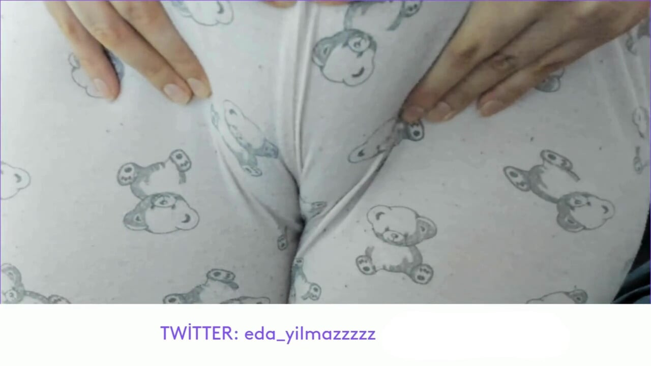 CAMELTOE- PAJAMA- SWOLLEN PUSSY