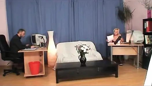 Genç sürtükler ve yaşlı domuzlar - dvd