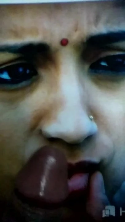 Trisha lips rubbed