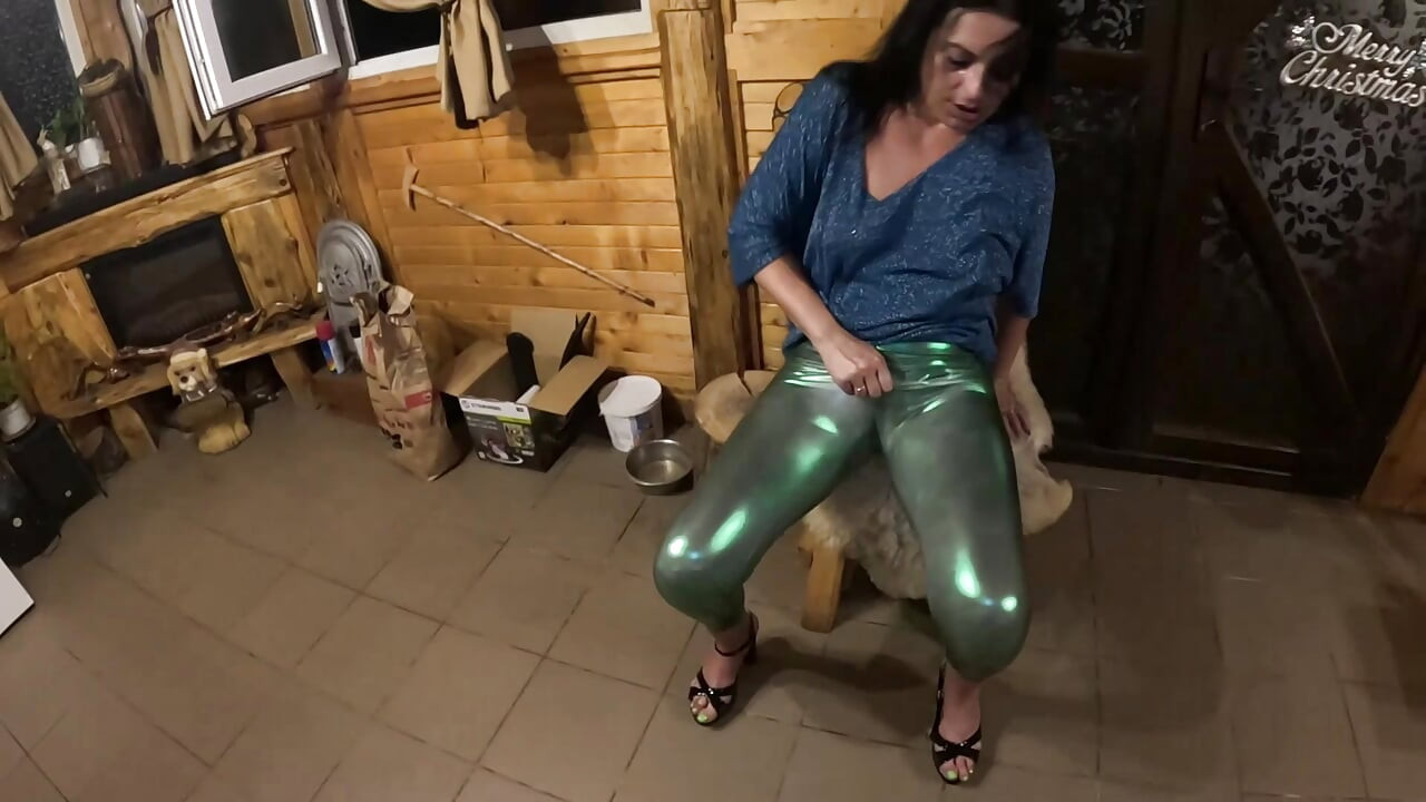 Deep Blow-job and Cum Play on My Shiny Cameltoe 285