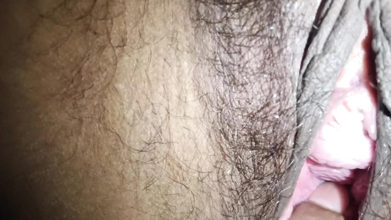 新的德西 Swhgrat Rngelee Bhabi