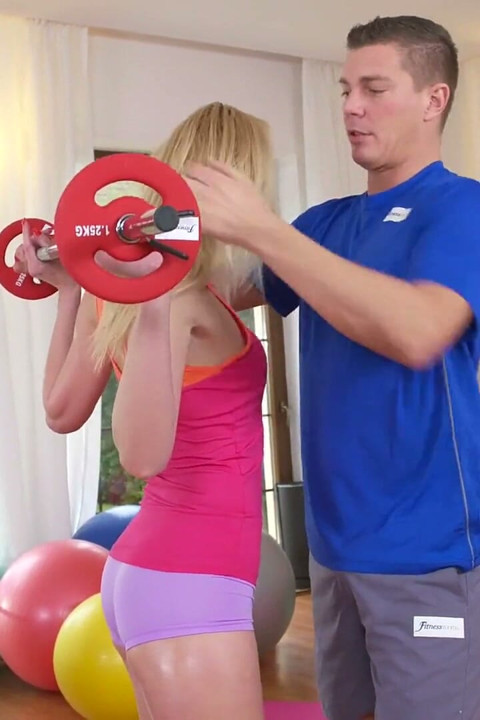 Fitness Rooms - Naughty Afina Kisser Takes Over the Studio During Her Hardcore Session with Ricky
