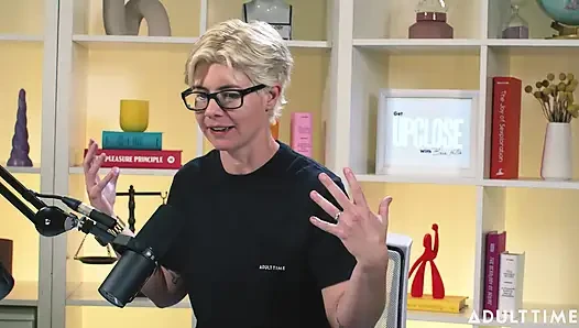 Khloe Kingsley Squirting on Camera & Red Flags | the Adult Time Podcast
