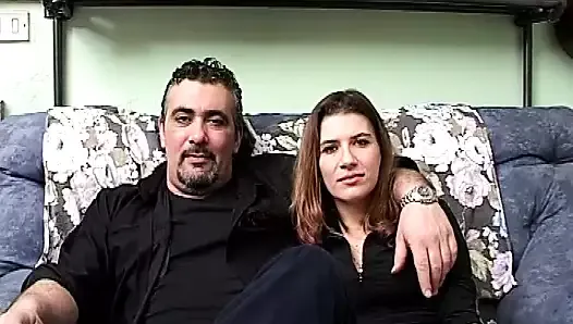 Итальянская жена обожает ублажать своего мужа в любительском порно видео