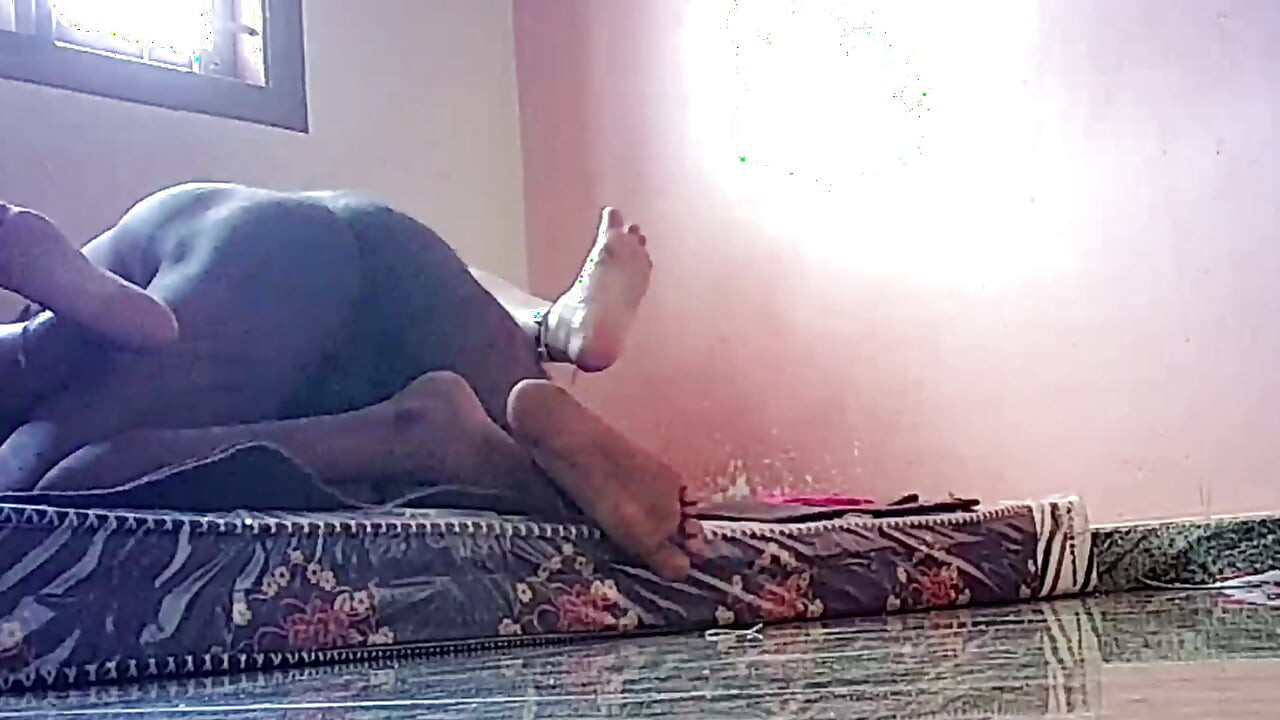 My stepbrother wants to fuck me at no one home