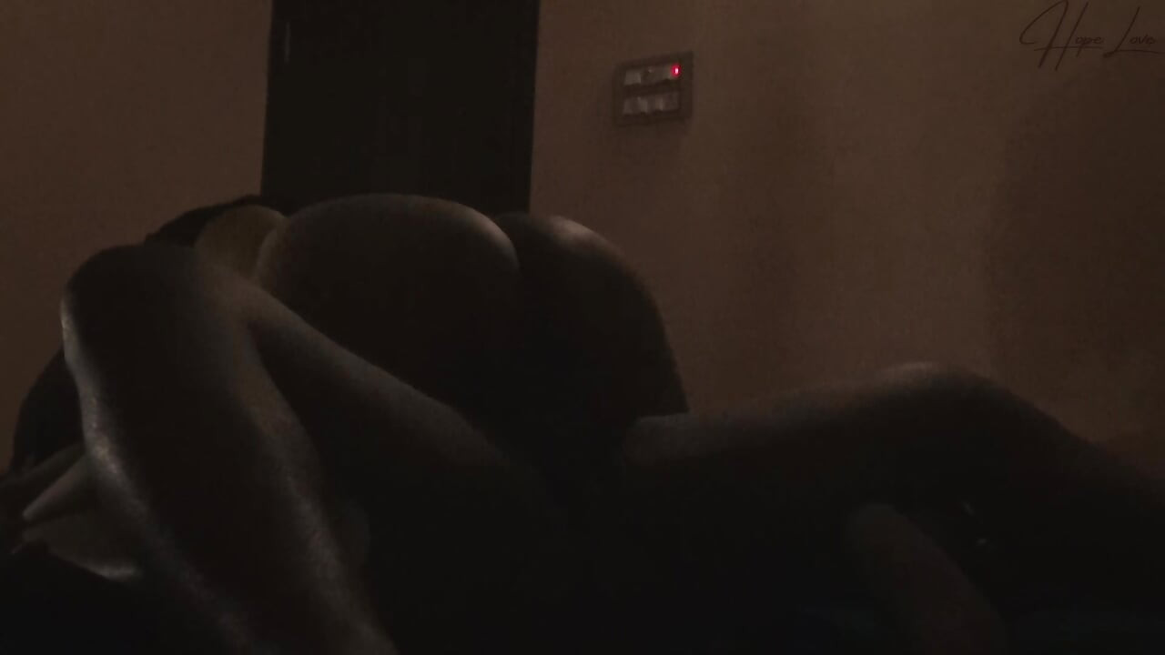 Puszczalska azjatycka studentka wymiany zagranicznej uprawia seks ze swoim nauczycielem