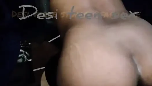 Desi bhabhi ngentot gaya doggy dengan erangan keras