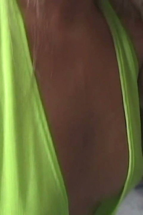 Tyla Wynn Was Sunbathing in Her Bikini When a Gentleman Requested Titty Fucking From Her.