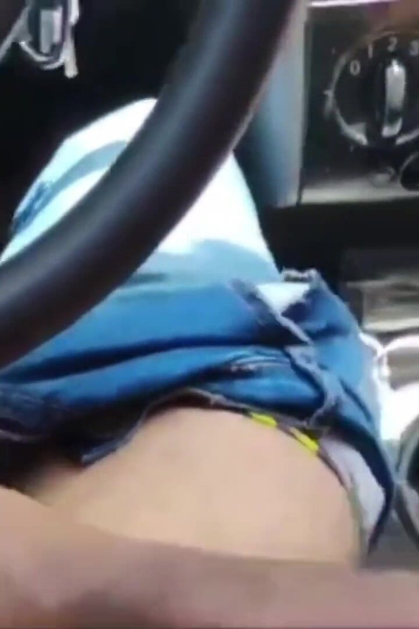 Security Guard Orders Uber and Pays with Blowjob Video 1