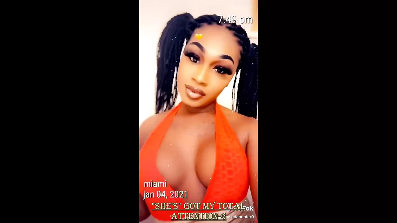 She’s Got My Total Attention 6