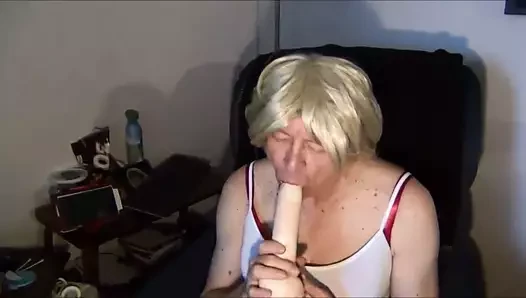 Yaramaz gigi olduğunu bir horoz emme sürtük