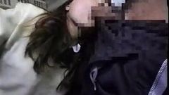 Sexo com menina japonesa do ensino médio no trem