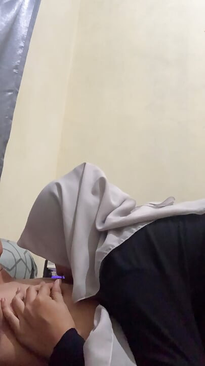 Hyper Hijab Wants To Be On Top