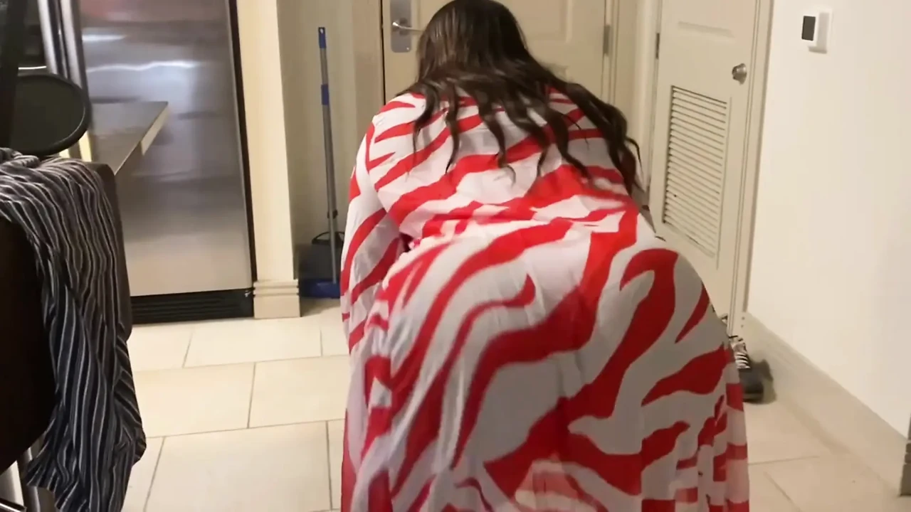 Diana giving amazing ass job to her dude