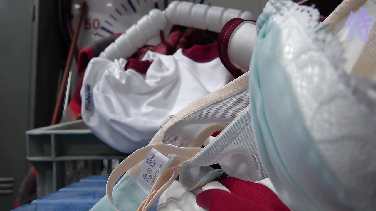 Hentai horny asian sluts 142