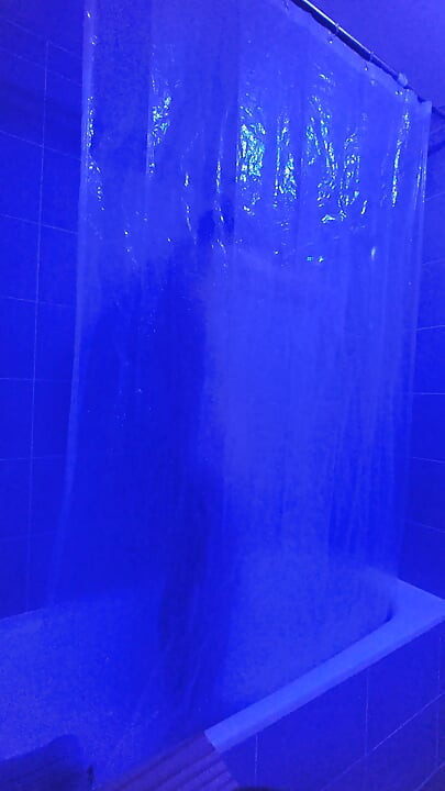I'm taking a shower