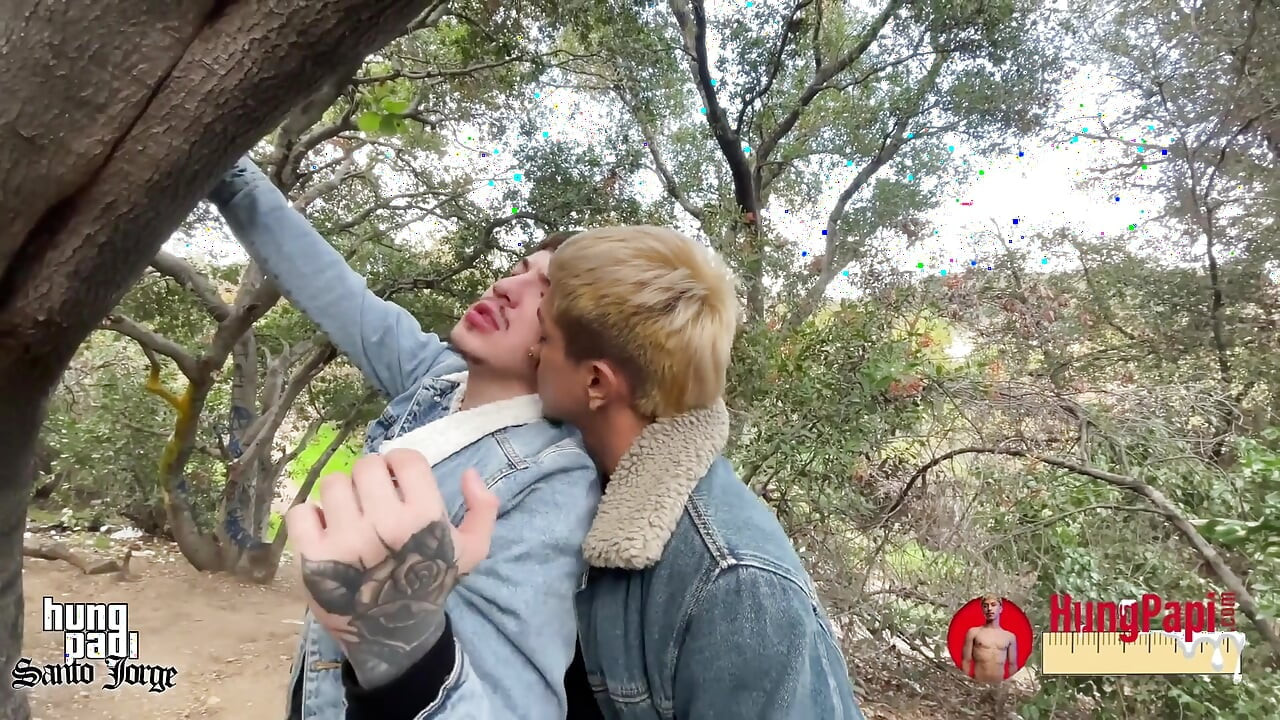 Hung Papi Butt Fucking Tree Huggers Gay Anal Cumshot Deep Breeding!