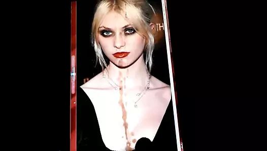 Taylor momsen boşalma anısına 2