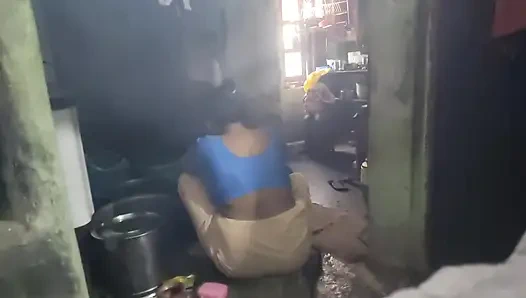 Hot women in bathroom show his body