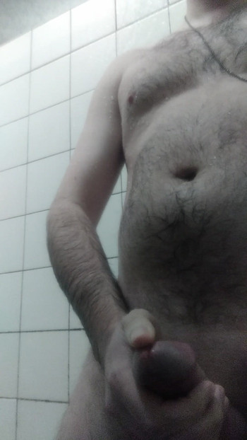 Pokazivanje kurca ženama.