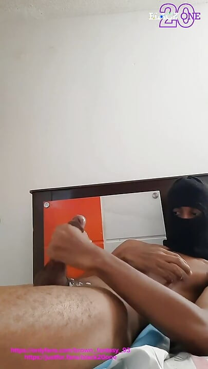 Svaki put kad se vratim kući s učenja, dobro si drkam i onda odem na posao, to me oslobađa