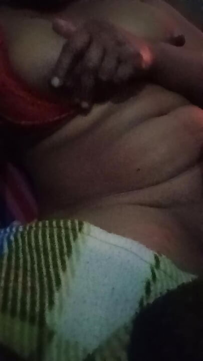 Husband ne aaj meri chut ko chate