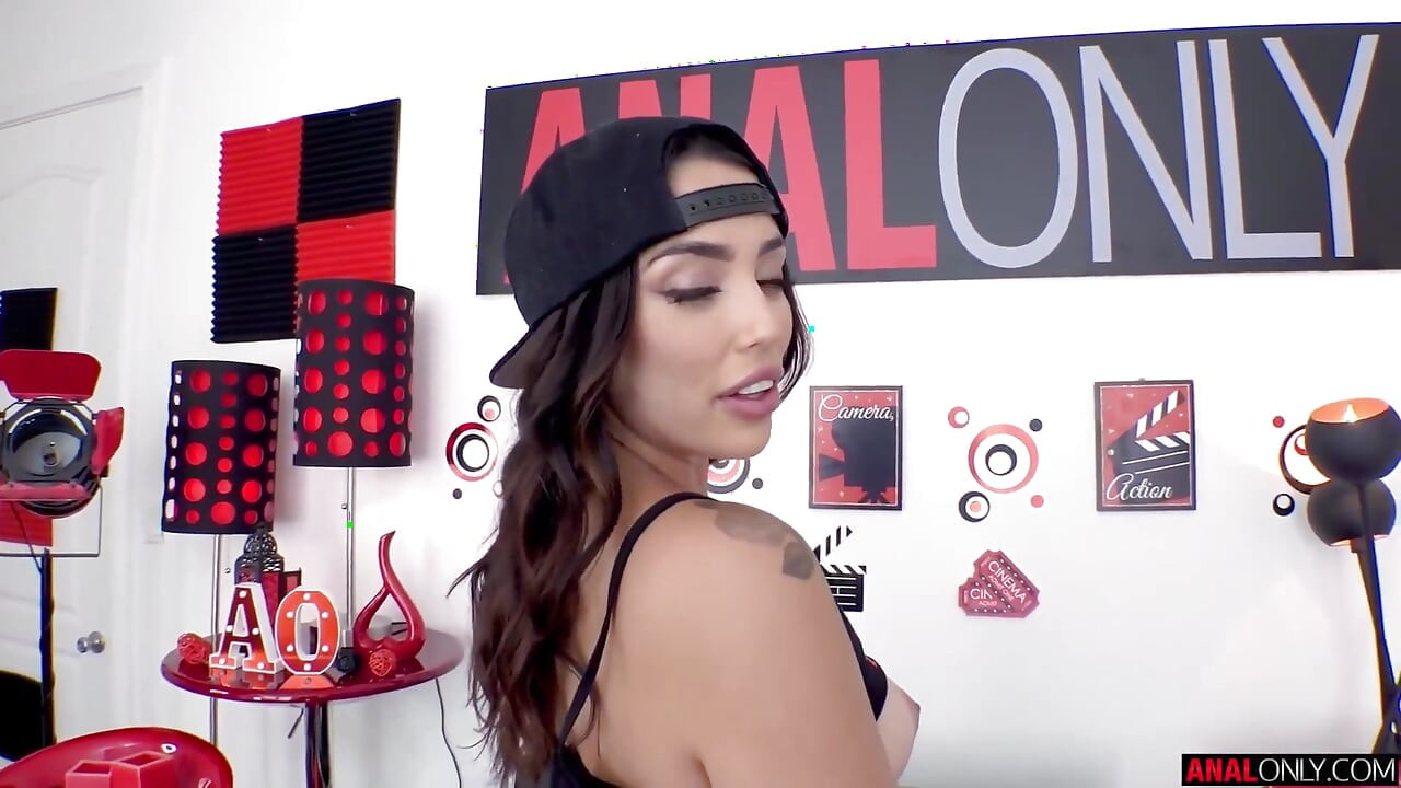 Inside Vanessa's Ass