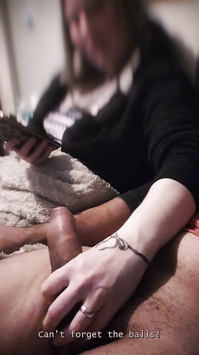 Chilling Out Pussy Licking + Femdom Handjob Reward