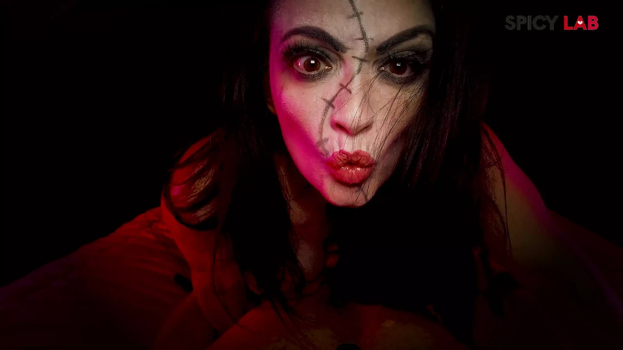 Beetlejiue’s Ninphomaniac MILF Sucks My Soul with Blowjob