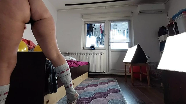 I'm watching a hairy MILF, hairy pussy, big tits, big ass. Hot Latina with big ass, hairy pussy, big tits, big ass.