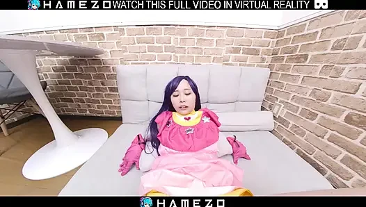 Gadis seksi Jepang, Suzuna Shiraishi, disetubuhi dalam vr.