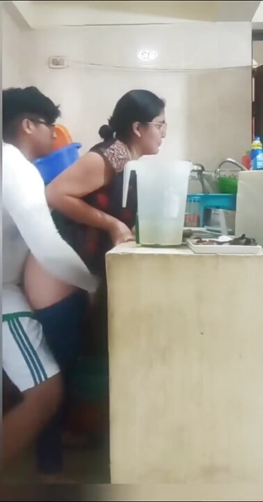 Sobarica jebana od šefa, žena nas je skoro uhvatila