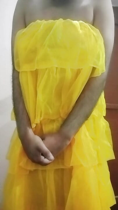 Indian Gay Crossdresser Gaurisissy xxx sex in yellow Lehenga